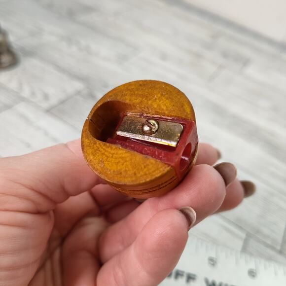 Vtg Veiled Lady Pencil Sharpener Green Dress Decor Decorative Wood Figurine 60s - Picture 8 of 10